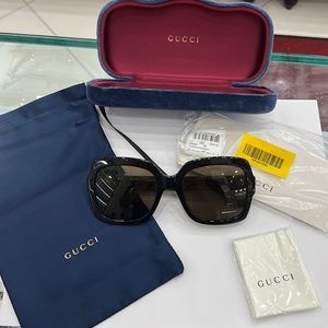 Gucci Sunglasses GG0036S